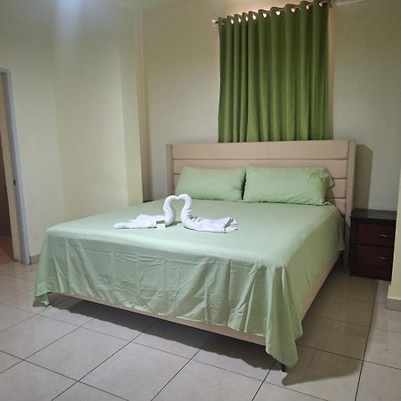 Hotel Enrique I Gazcue, Bed And Breakfast Σάντο Ντομίγκο Εξωτερικό φωτογραφία