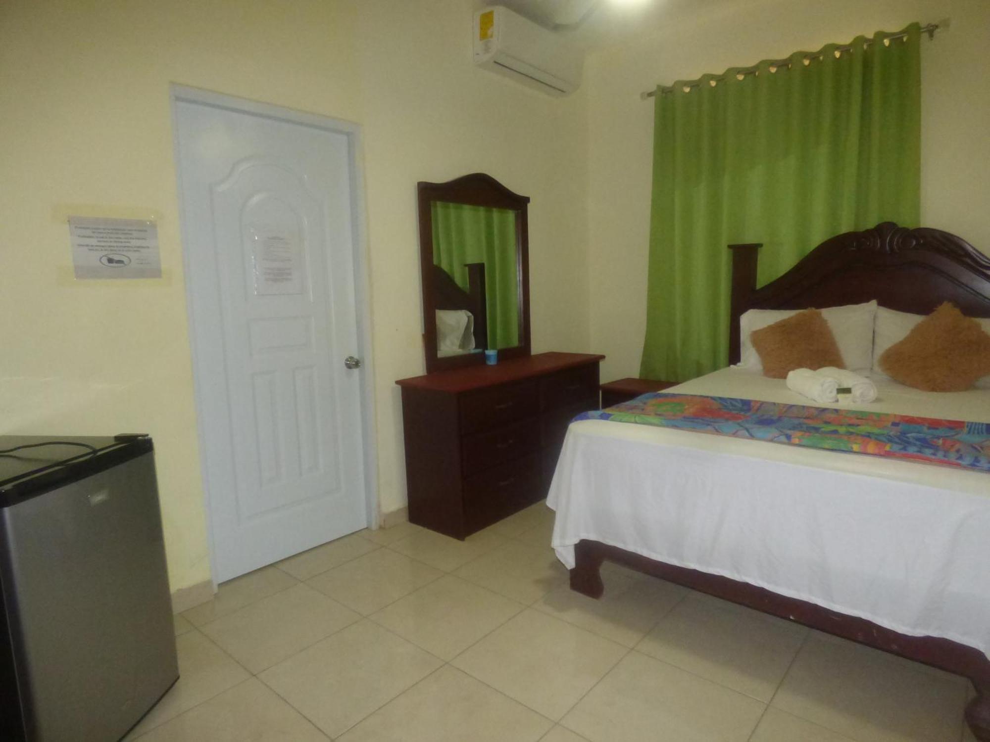 Hotel Enrique I Gazcue, Bed And Breakfast Σάντο Ντομίγκο Εξωτερικό φωτογραφία